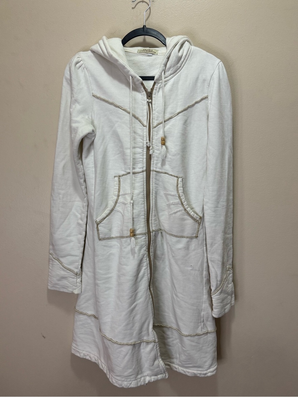 Prairie Underground
Long Cloak Hoodie in
Cream - Picture 3 of 7
